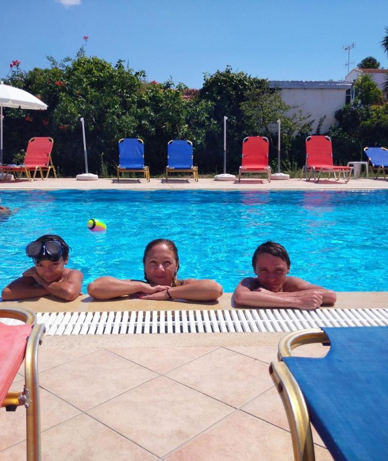 Sofia Beach Apartments カボス エクステリア 写真